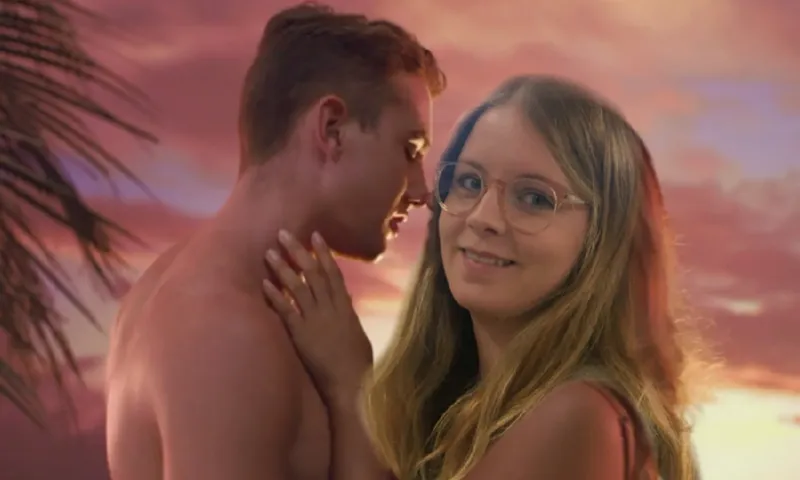 alex kiss (1)