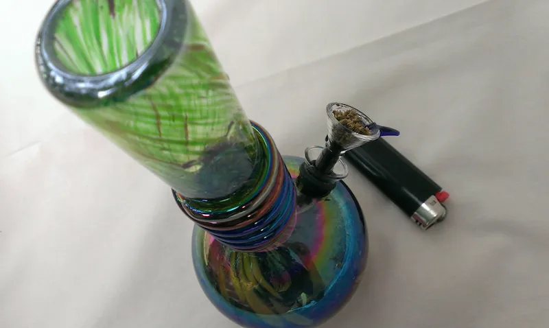 glass bong