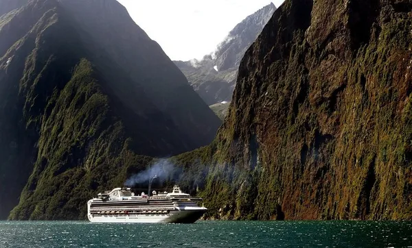 cruise ship