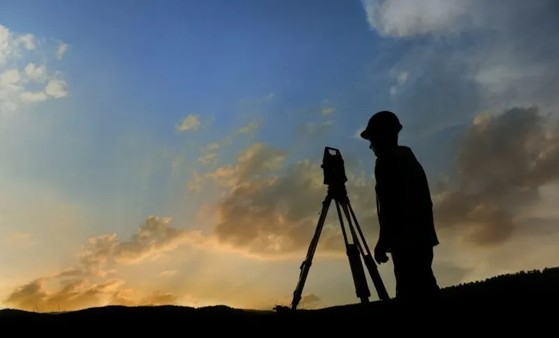 Land-surveyor