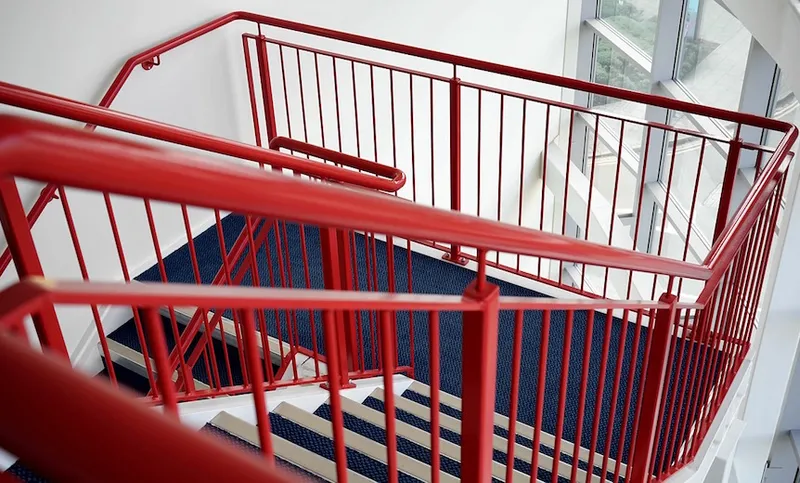 stairs-1615678_1280