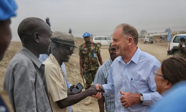 David Shearer with Internally Displaced People at Leer, South Sudan