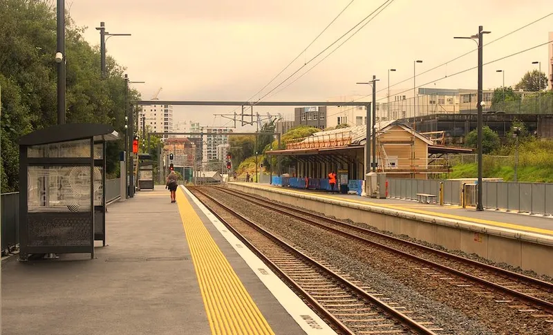 Parnell_Railway_Station_platforms