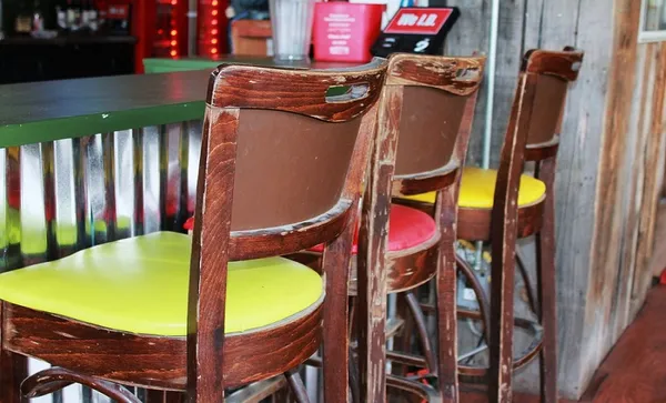 bar
