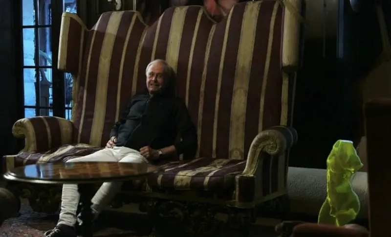 couchfeature
