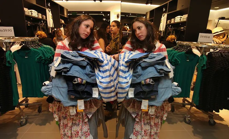 H and M Open First Store In Israel