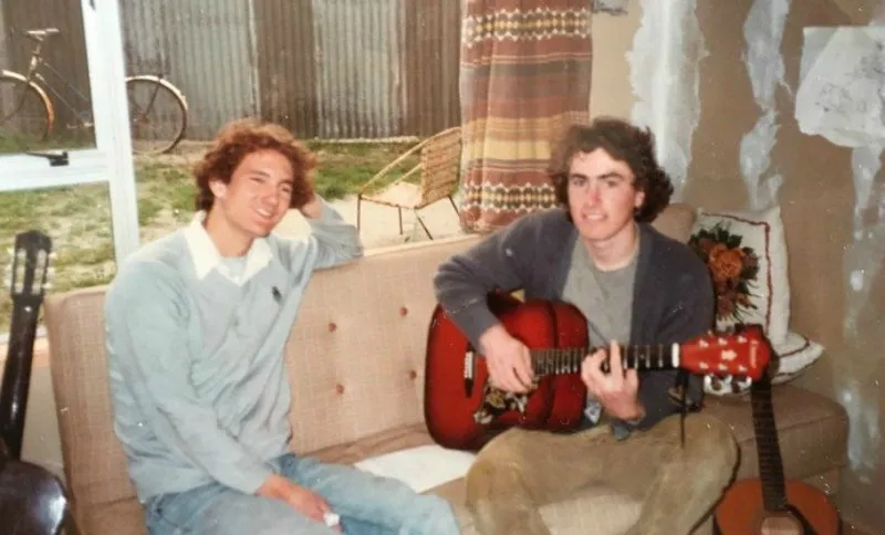 angus-gillies-feat