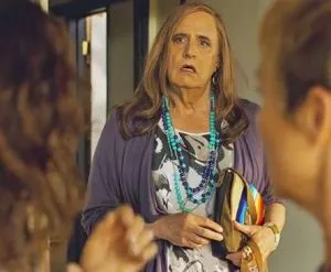 Tambor as Maura