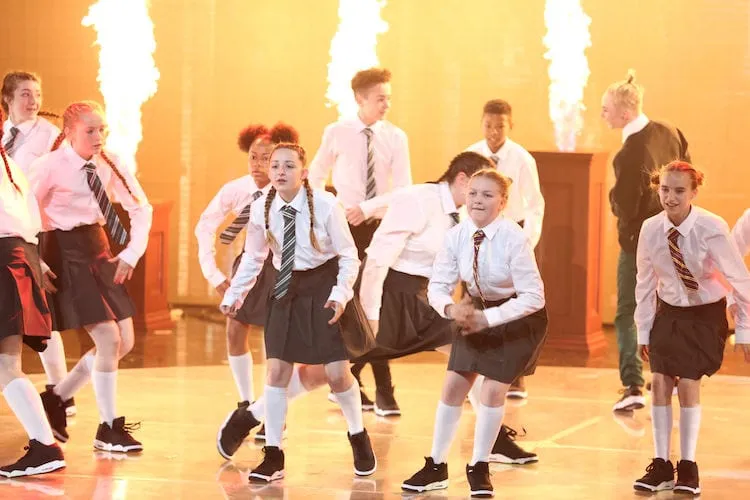 *** MANDATORY BYLINE TO READ: Syco / Thames / Corbis *** The 2015 Britain's Got Talent semi finalists are seen performing on stage for the live show on Monday, May 25th at the Fountain Studios in London. Pictured: Entity Allstars Ref: SPL1036653  250515   Picture by: Dymond / Syco / Thames / Corbis