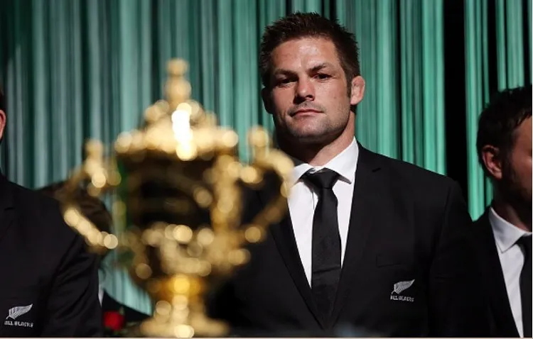 RICHIE COVETS ANOTHER GLITTERING PRIZE