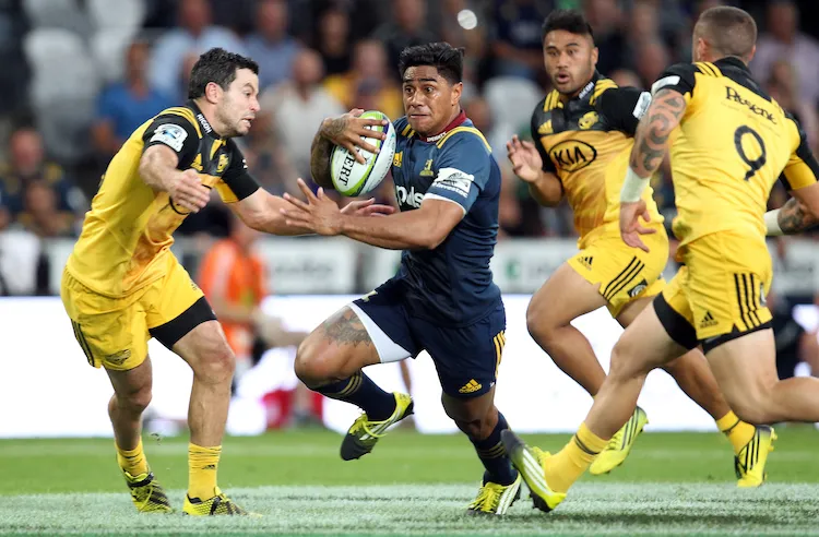 Malakai Fekitoa on the burst.  (Photo by Rob Jefferies/Getty Images)