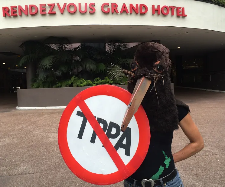 Protestor 'Raven' (photo: Tim Murphy)