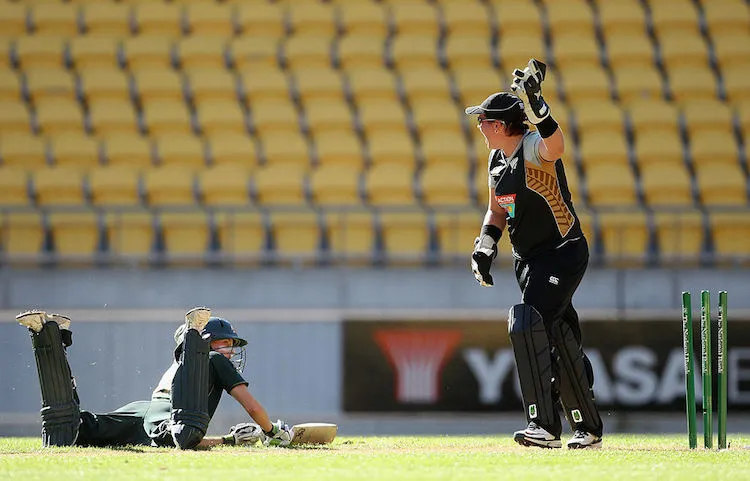 New Zealand v Australia - 1st Women's Twenty20 International