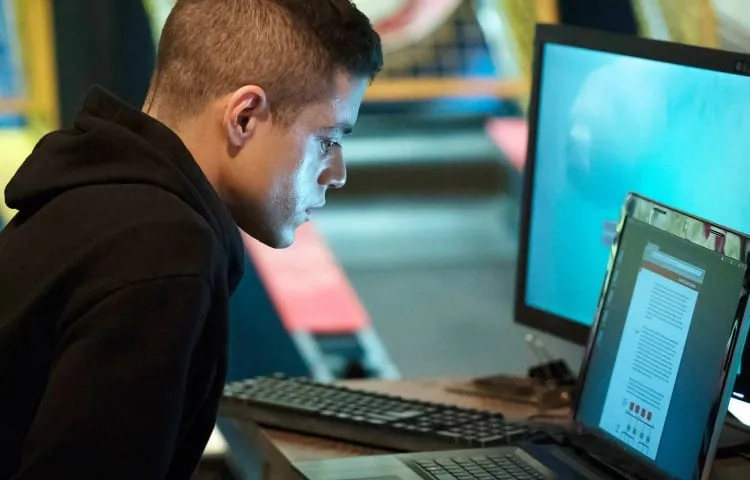22-mr-robot.w750.h560.2x