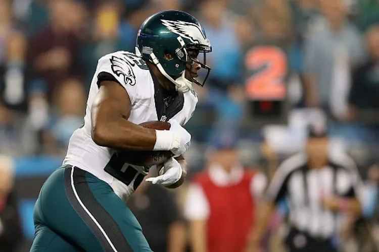 CHARLOTTE, NC - OCTOBER 25:   DeMarco Murray #29 of the Philadelphia Eagles runs the ball against the Carolina Panthers in the 1st quarter during their game at Bank of America Stadium on October 25, 2015 in Charlotte, North Carolina.  (Photo by Streeter Lecka/Getty Images)