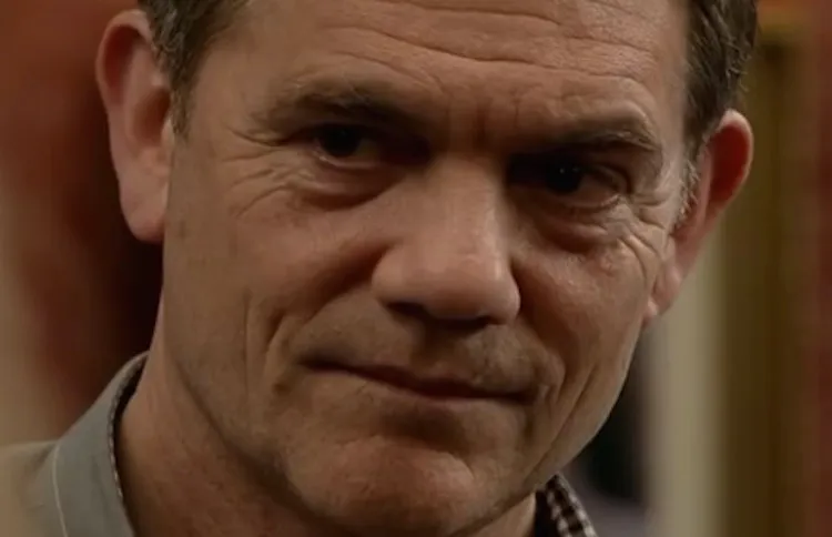 Carl does his patented Look of Sneaky Evil, or as I like to call it, the poor man's Richard Hillman.