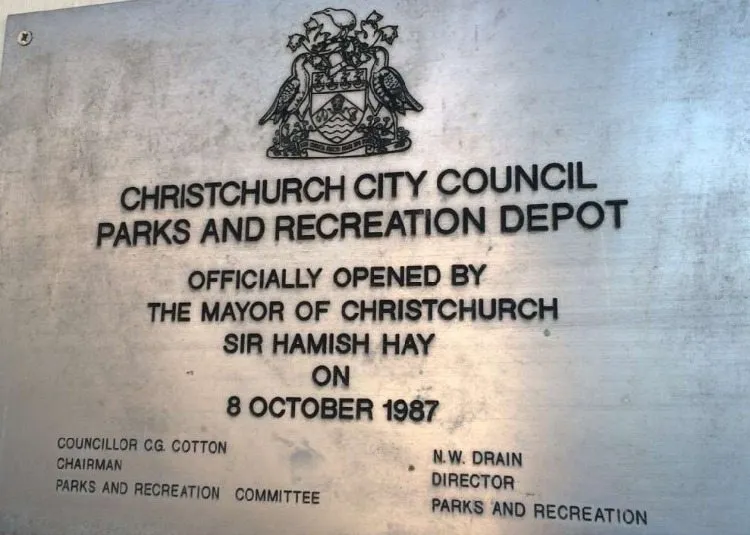 plaque