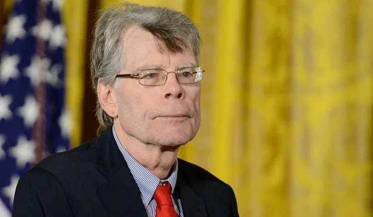 Stephen King looking stoked to receive an award in 2014 (Photo by Leigh Vogel/WireImage)