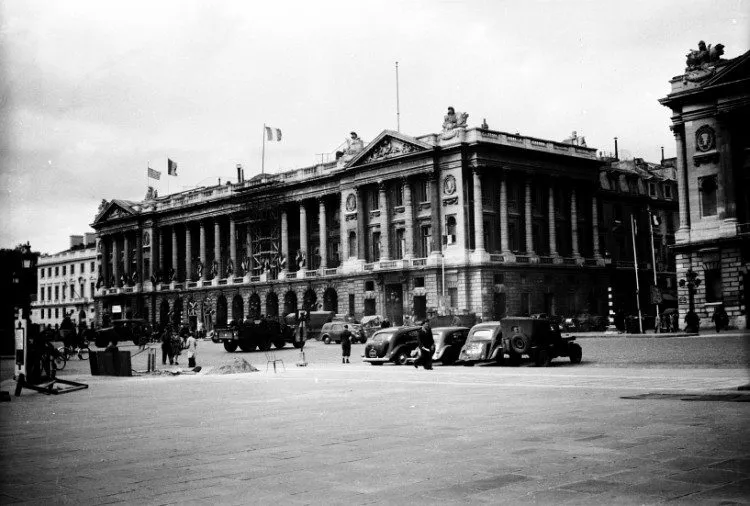Paris, 1944