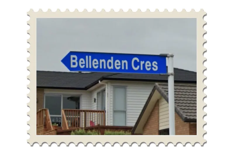 A street sign for Bellenden Crescent, Pōkeno