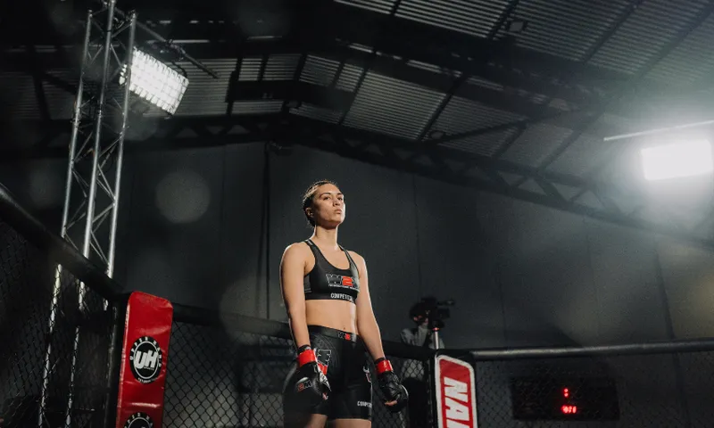 Leilani Momoisea fights