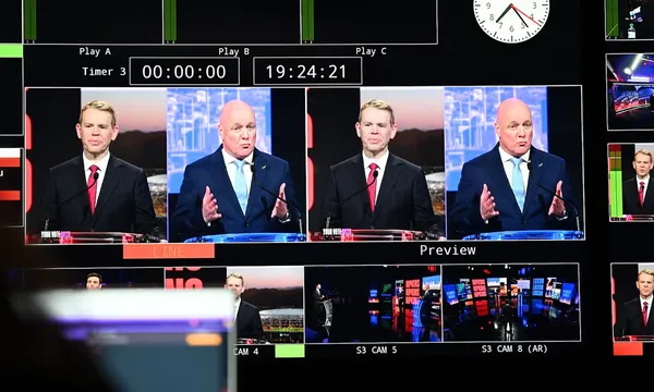 Chris Hipkins and Christopher Luxon debating at TVNZ