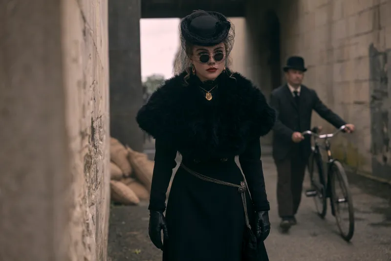 East of Eden. Florence Pugh as Cathy Ames in episode 106 of East of Eden. Cr. Kirsty Griffin/Netflix © 2026